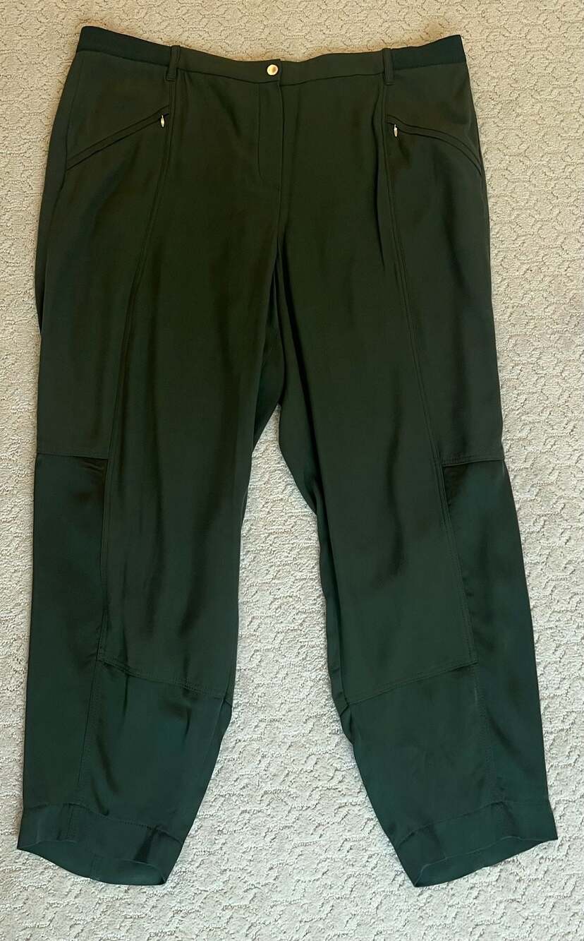Per Se by Carlisle Women's Olive Green Rayon Cropped Trousers, Size 18